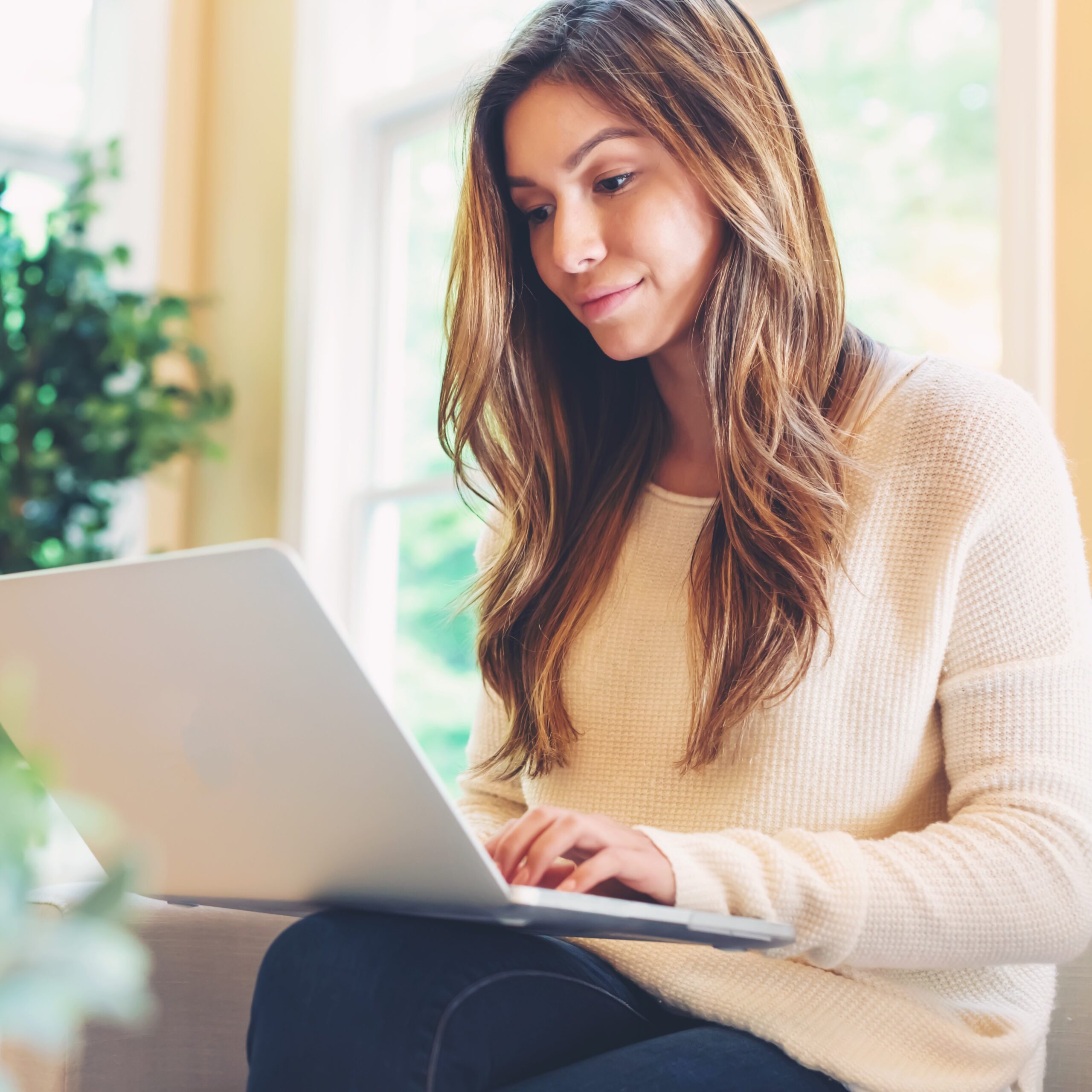 A woman looking at information for free parenting classes in Philadelphia, Pennsylvania