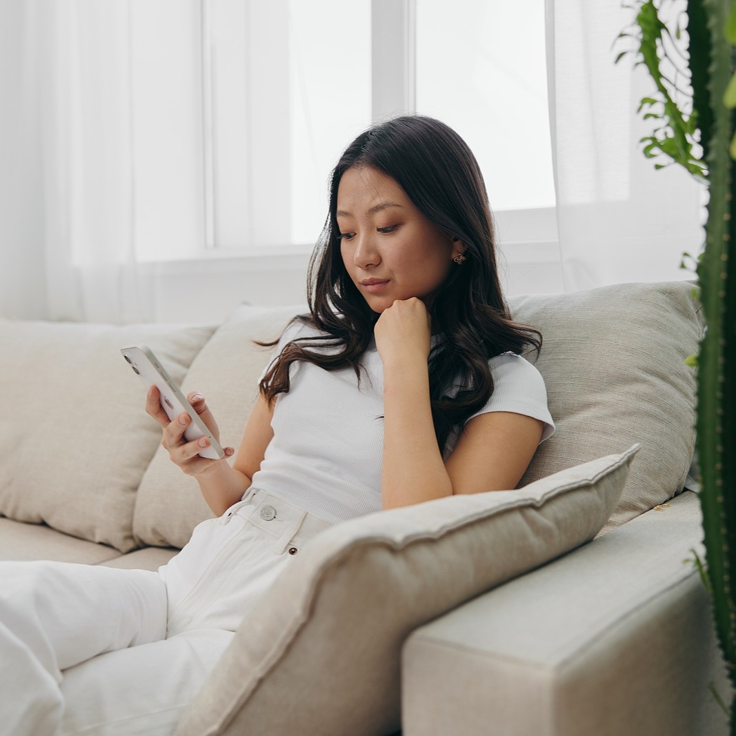 A Pennsylvania woman searching on her laptop "How Does the Abortion Pill Work?"